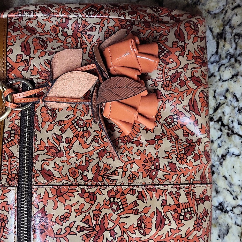 Patricia Nash Laced Rose Apricot Key Fob - Picture 8 of 9